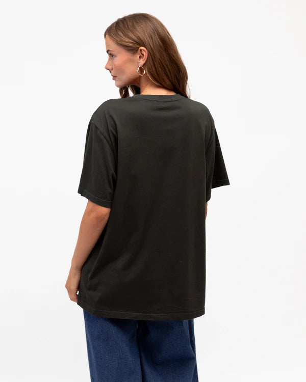 Stay wild tee